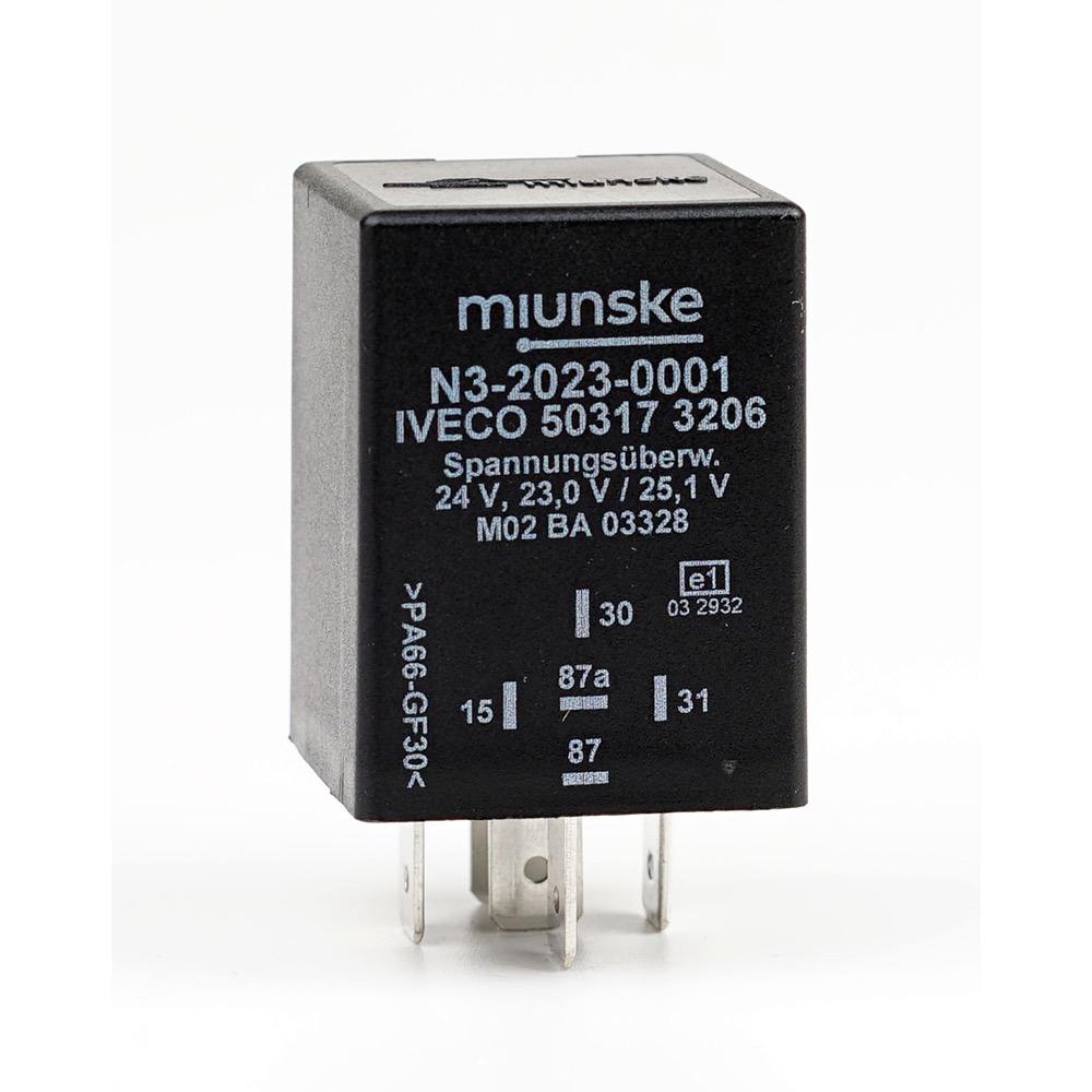 Voltage Monitoring Relay 24V, NC 25A/NO 25A, U(on) 25,1V, U(off) 23V